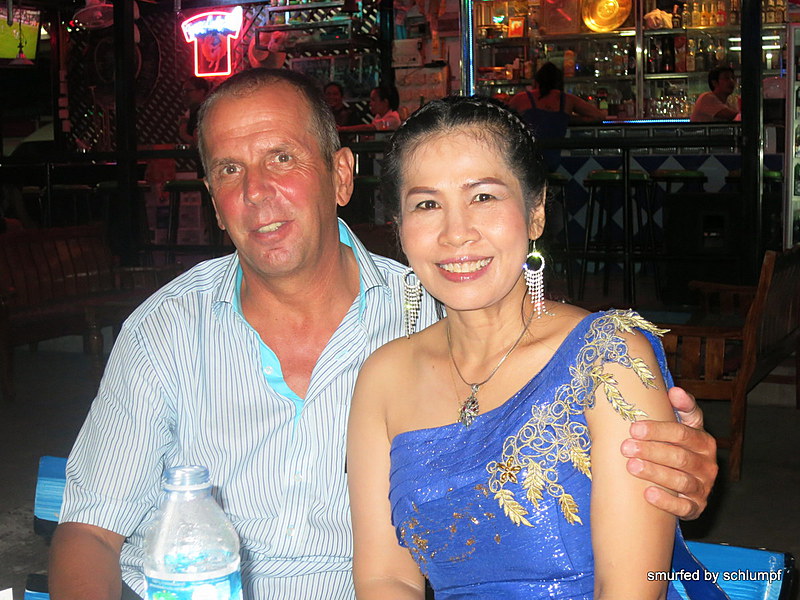 2014-11-06  Smurf Bar