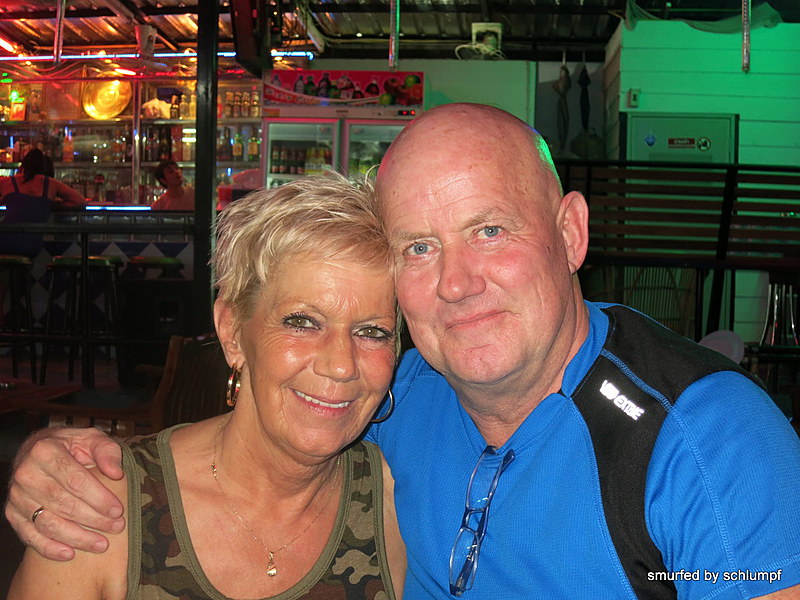 2014-11-06  Smurf Bar