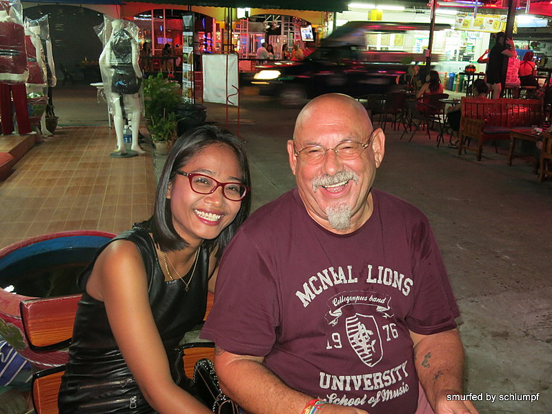 2014-11-06  Smurf Bar