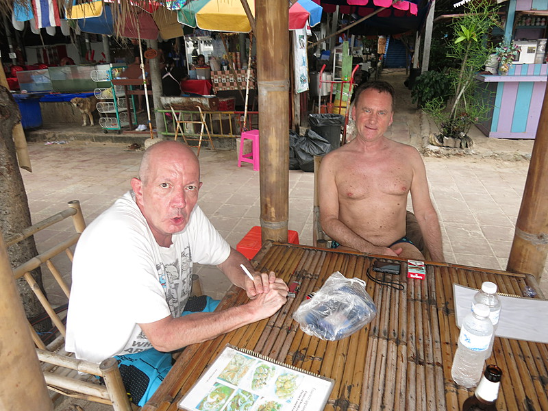 2014-11-07  Smurf Bar