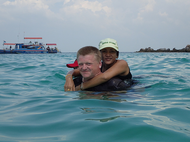 2014-11-07  Smurf Bar