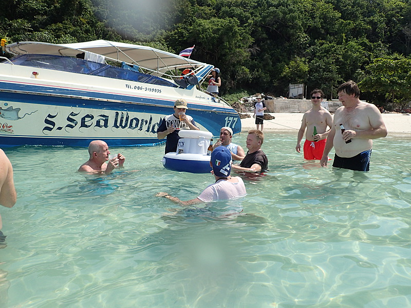 2014-11-07  Smurf Bar