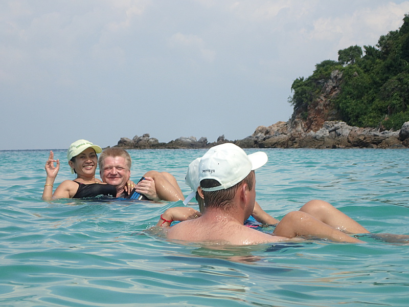 2014-11-07  Smurf Bar