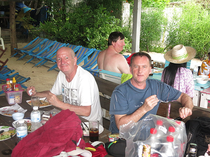 2014-11-07  Smurf Bar