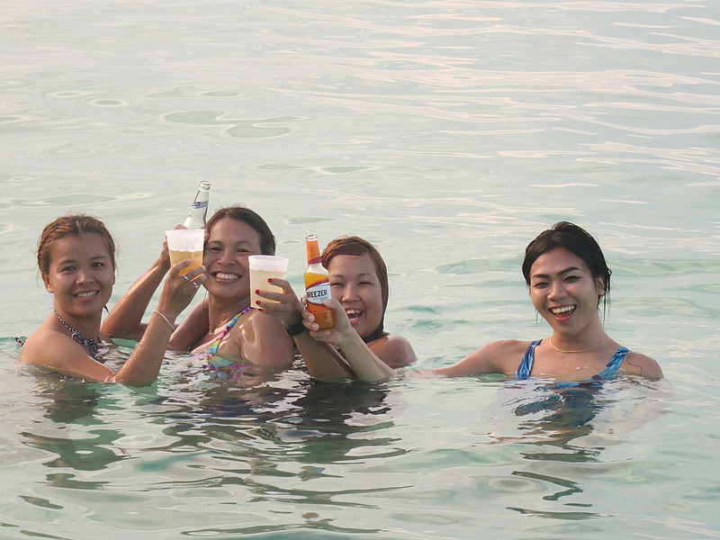 2014-11-07  Smurf Bar