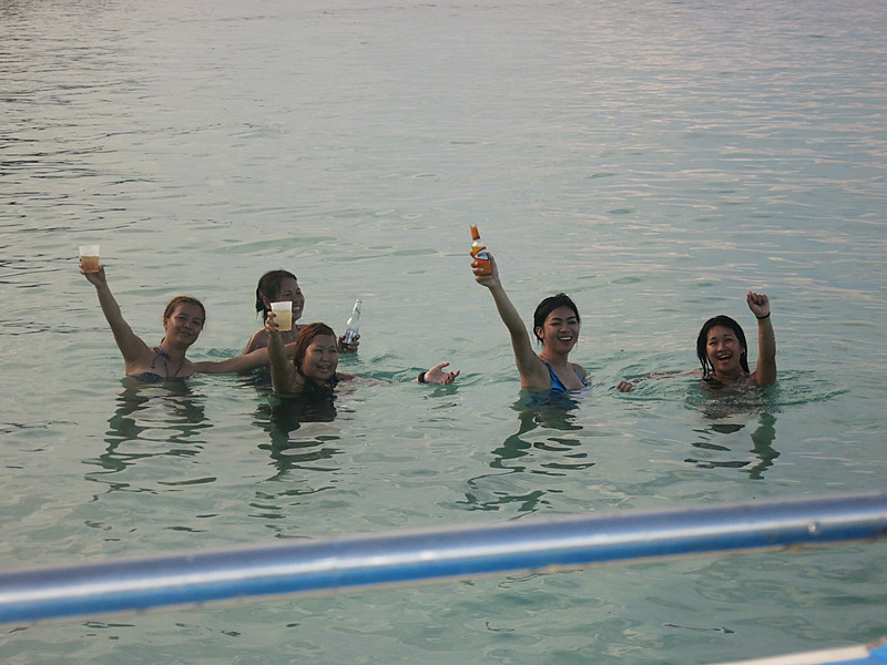 2014-11-07  Smurf Bar