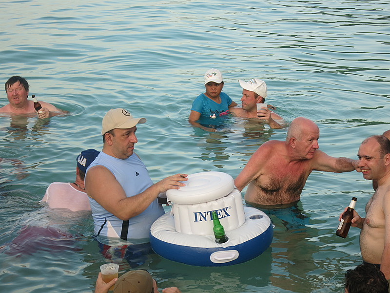 2014-11-07  Smurf Bar