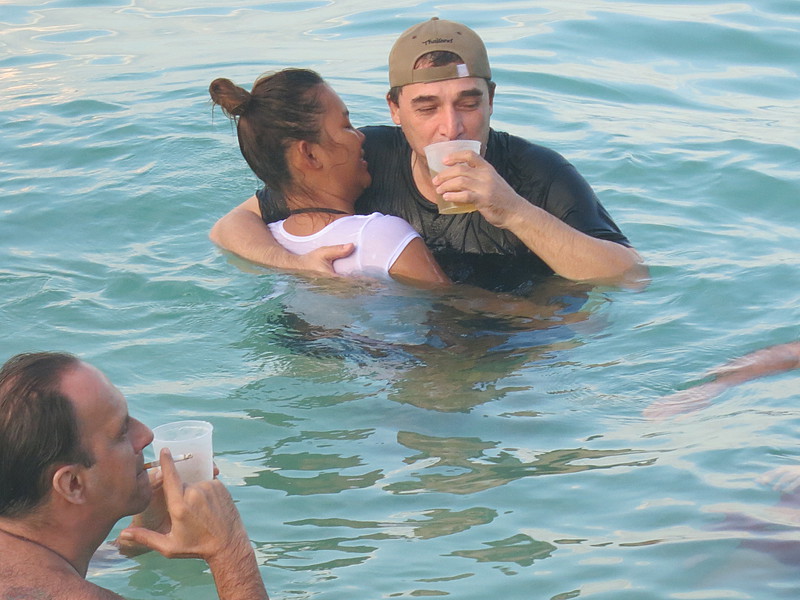 2014-11-07  Smurf Bar