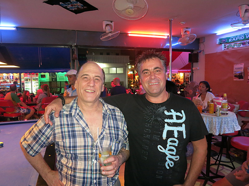 2014-11-07  Smurf Bar