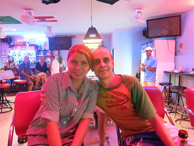 2014-11-07  Smurf Bar