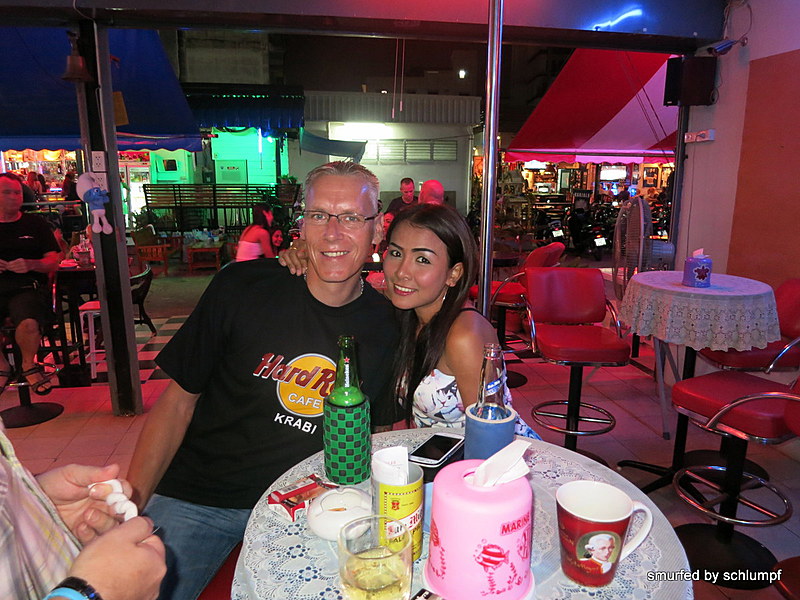 2014-11-08  Smurf Bar