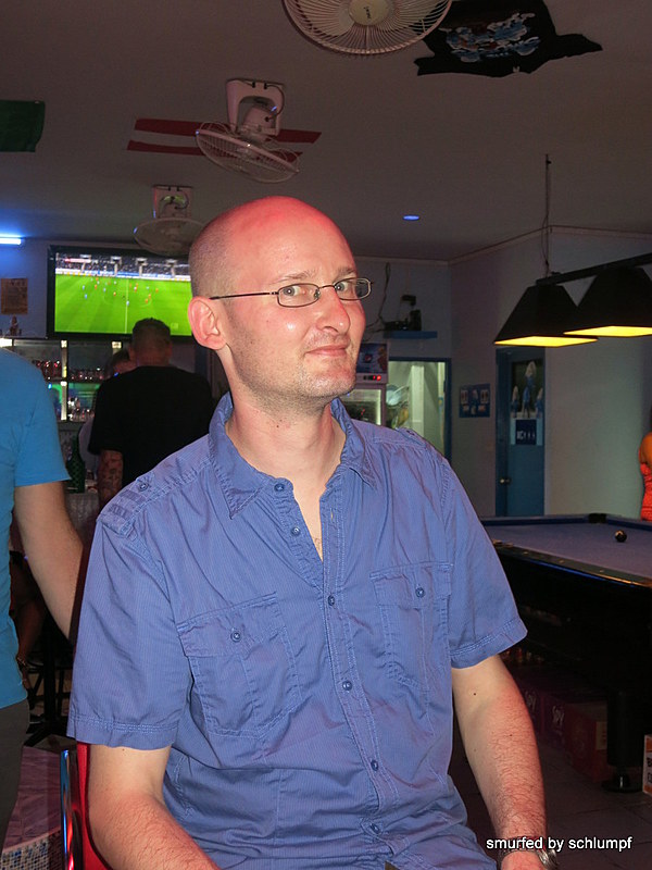 2014-11-08  Smurf Bar