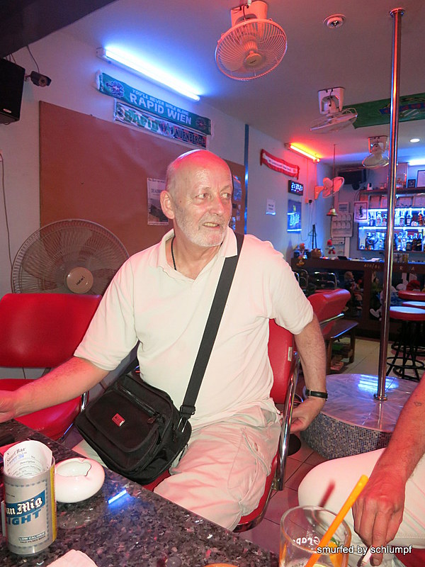 2014-11-08  Smurf Bar