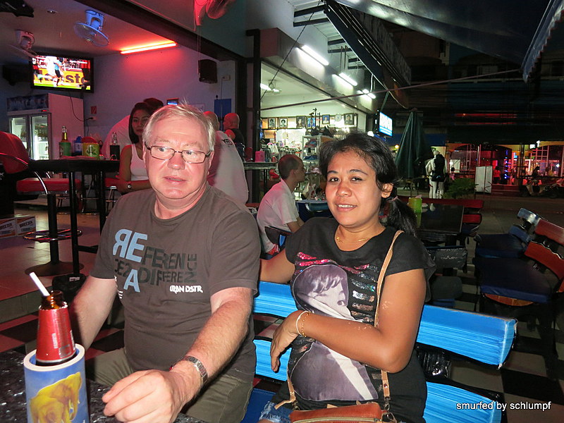 2014-11-08  Smurf Bar