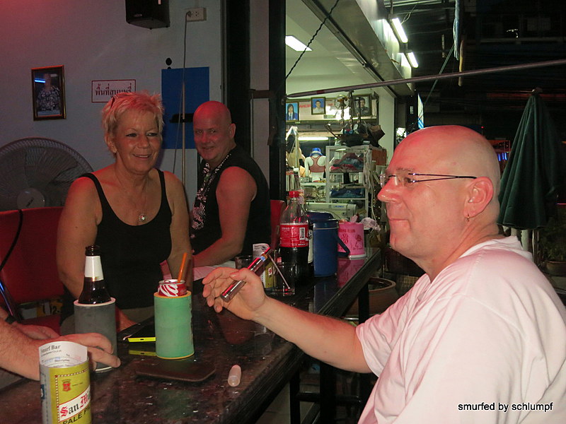 2014-11-08  Smurf Bar