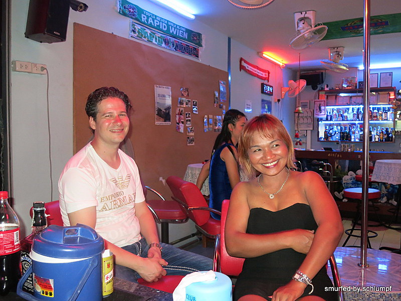 2014-11-09  Smurf Bar