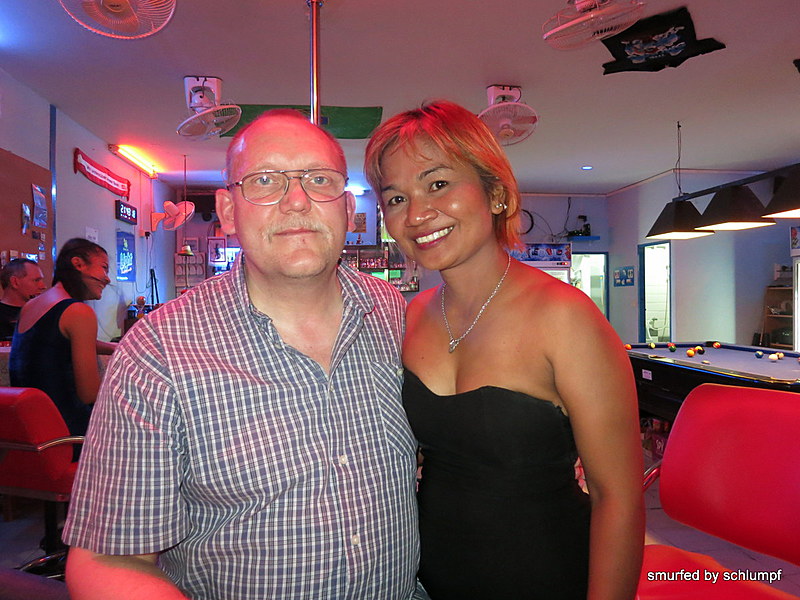 2014-11-09  Smurf Bar