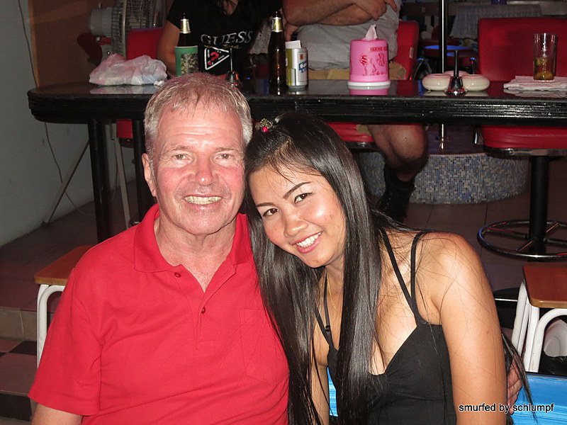 2014-11-11  Smurf Bar