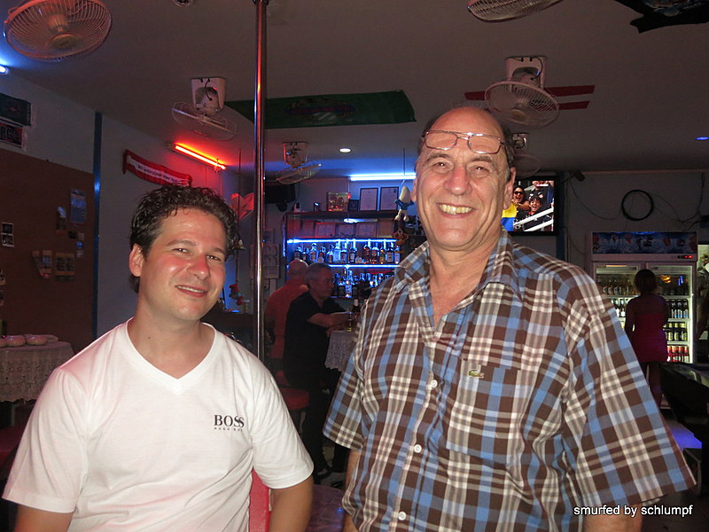 2014-11-11  Smurf Bar