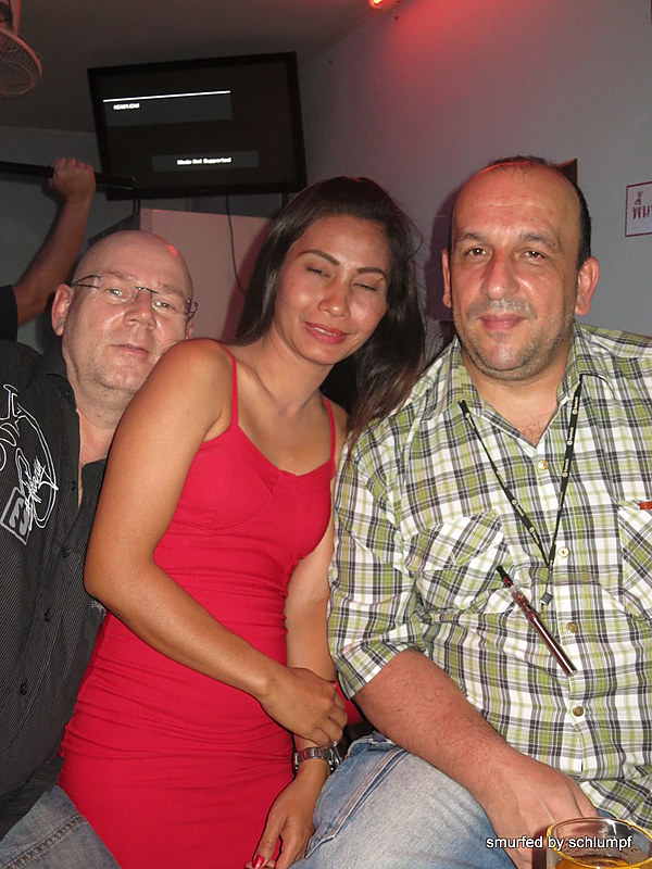 2014-11-11  Smurf Bar