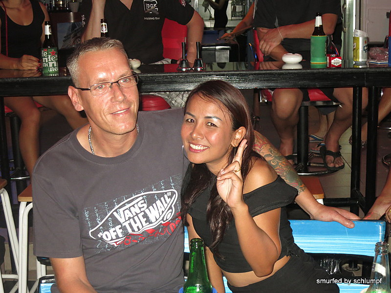 2014-11-12  Smurf Bar