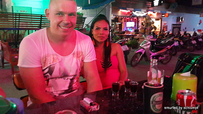 2014-11-13  Smurf Bar