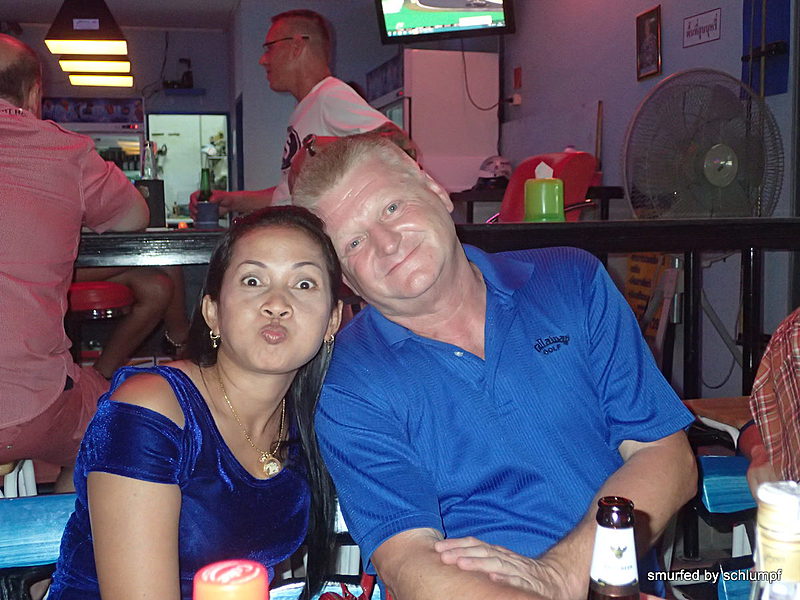 2014-11-14  Smurf Bar