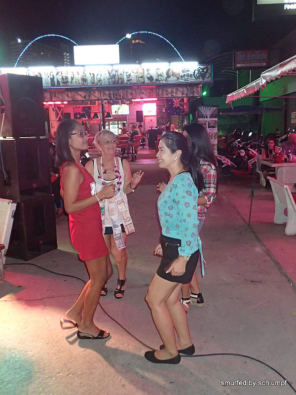 2014-11-15  Smurf Bar