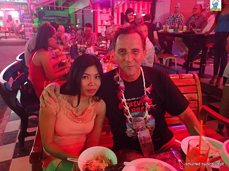 2014-11-15  Smurf Bar