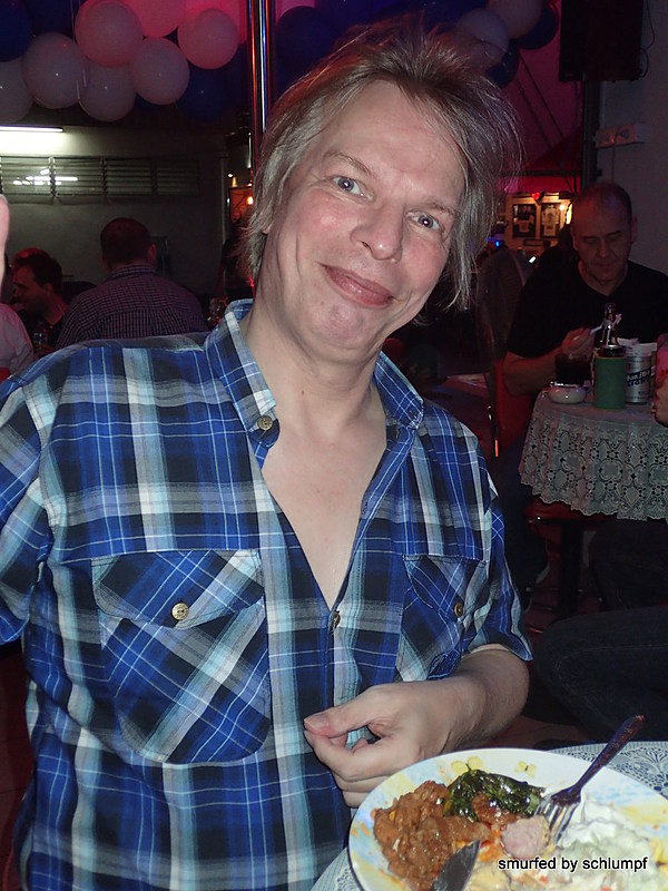 2014-11-15  Smurf Bar