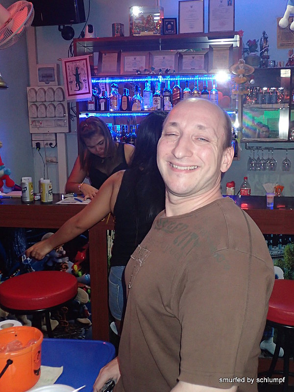 2014-11-15  Smurf Bar