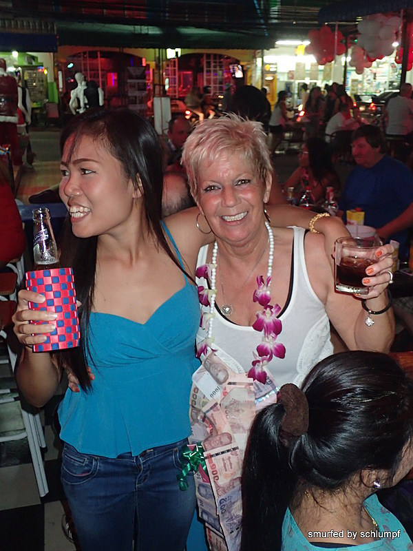 2014-11-15  Smurf Bar