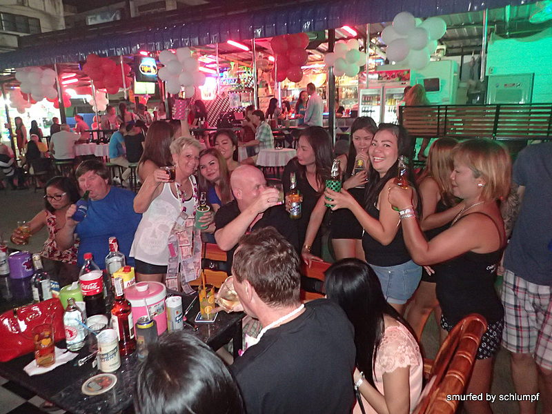 2014-11-15  Smurf Bar