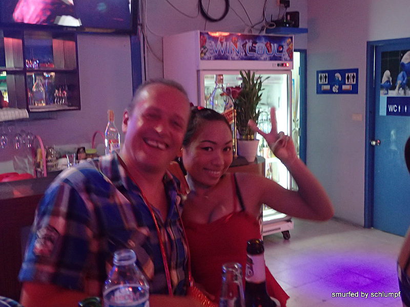 2014-11-15  Smurf Bar