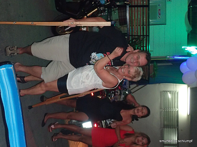 2014-11-15  Smurf Bar