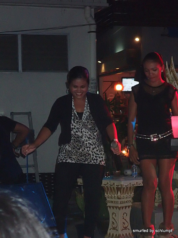 2014-11-15  Smurf Bar