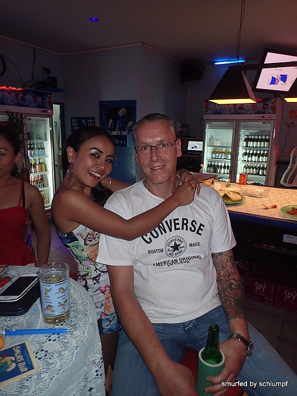 2014-11-15  Smurf Bar