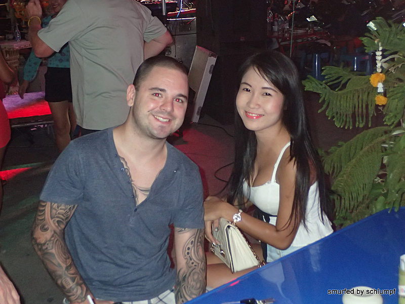 2014-11-15  Smurf Bar