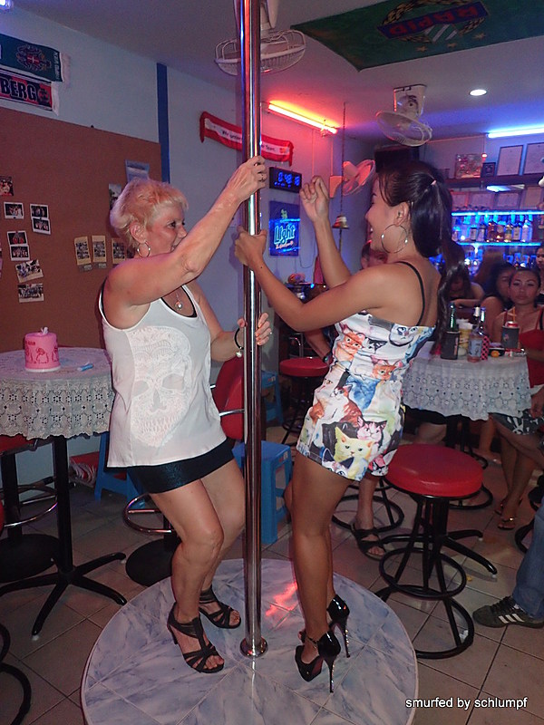 2014-11-15  Smurf Bar