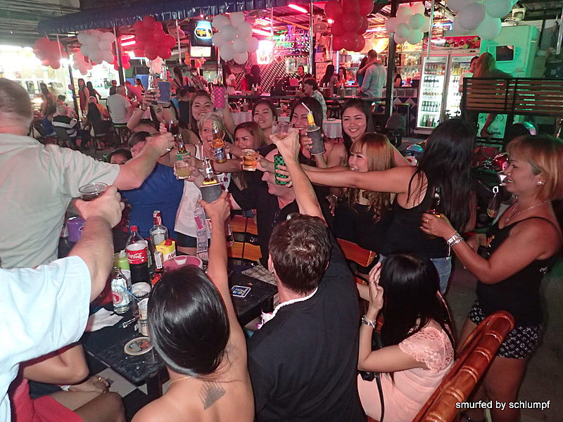 2014-11-15  Smurf Bar