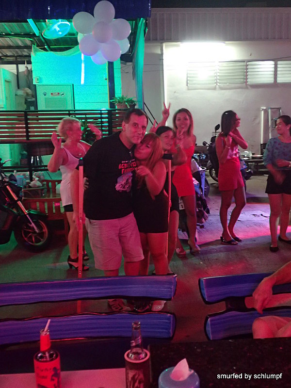 2014-11-15  Smurf Bar