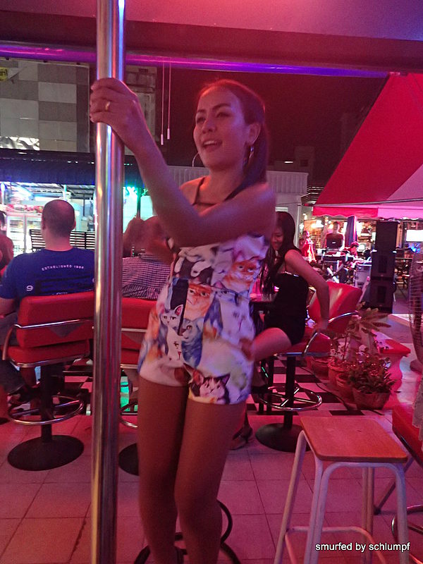 2014-11-15  Smurf Bar