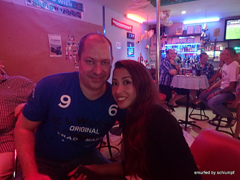 2014-11-15  Smurf Bar
