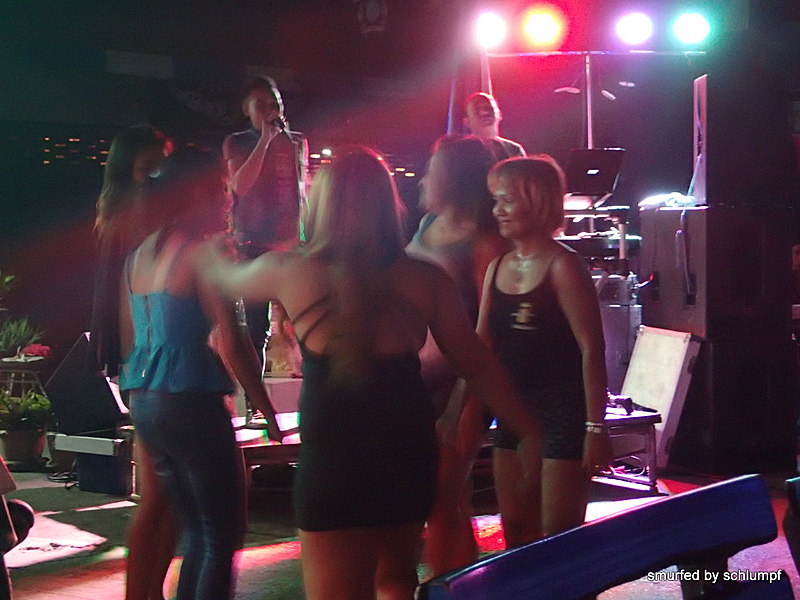 2014-11-15  Smurf Bar