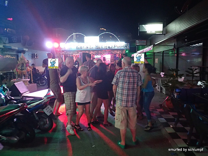 2014-11-15  Smurf Bar