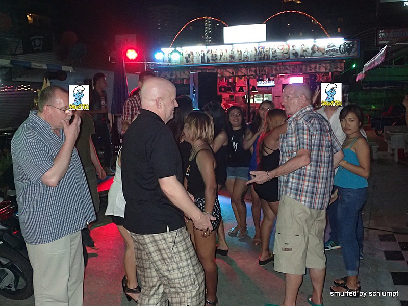 2014-11-15  Smurf Bar