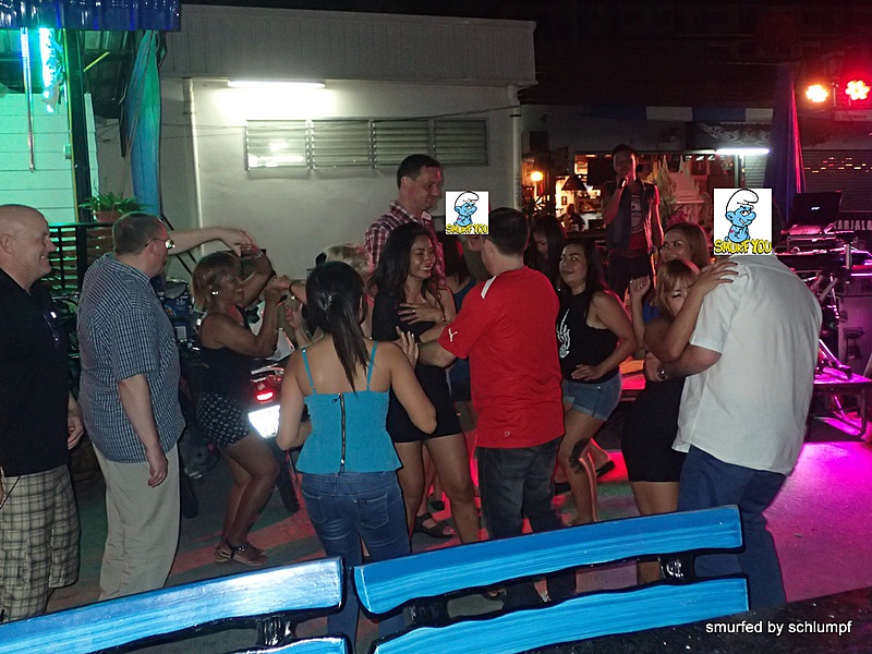 2014-11-15  Smurf Bar