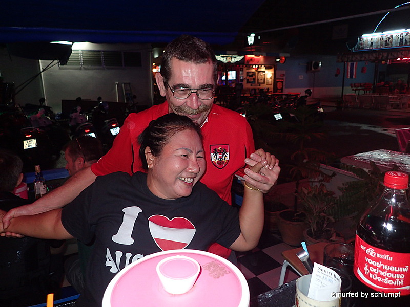 2014-11-16  Smurf Bar