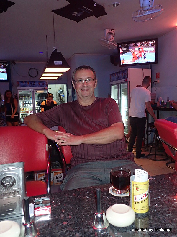 2014-11-16  Smurf Bar