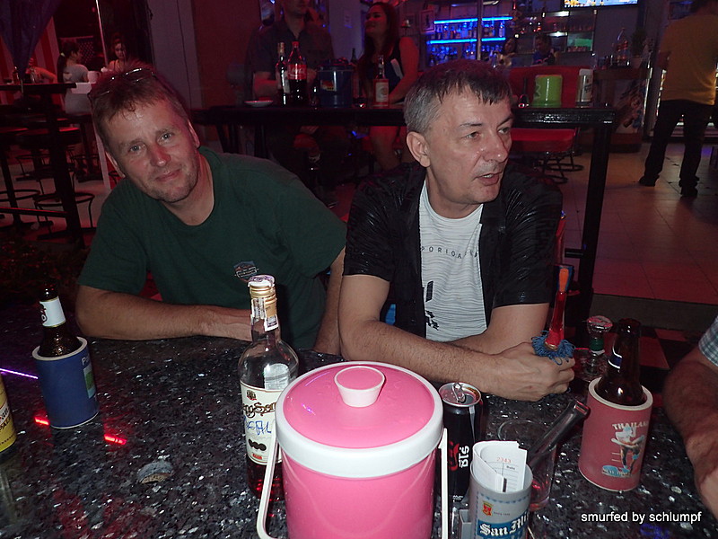 2014-11-16  Smurf Bar